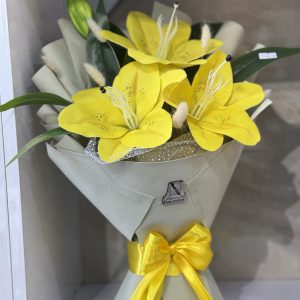 دسته گل لیلیوم کد 50